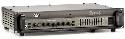 Ampli AMPEG SVT 3PRO